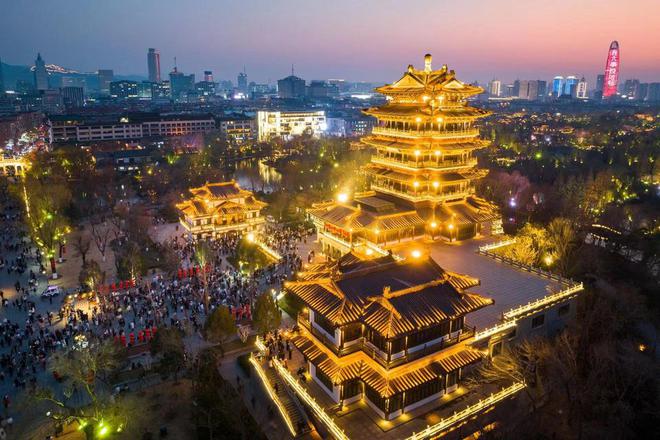 24中国国际孔子文化节圆满闭幕;国庆档总票房破21亿麻将胡了齐鲁早报丨中方车辆遭恐袭外交部要求彻查;20(图9) 24中国国际孔子文化节圆满闭幕;国庆档总票房破21亿麻将胡了齐鲁早报丨中方车辆遭恐袭外交部要求彻查;20(图9)