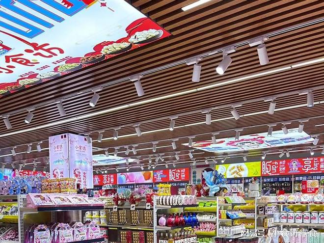 潮尝鲜记从传统到国潮的华丽转身麻将胡了模拟器小食访休闲零食新(图3) 潮尝鲜记从传统到国潮的华丽转身麻将胡了模拟器小食访休闲零食新(图3)