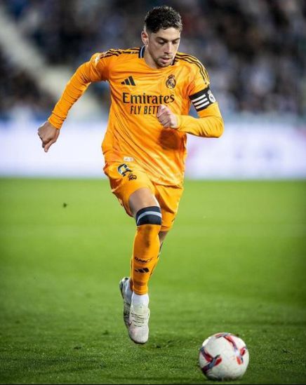 切洛蒂用人遭疑巴尔韦德后卫位置引发争议麻将胡了2试玩皇马OD更衣室动荡！安(图3)