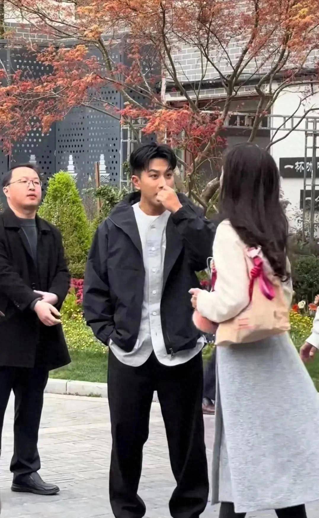 的抗老51岁刘恺威在网友镜头下硬帅麻将胡了不得不佩服港台明星比内地(图7) 的抗老51岁刘恺威在网友镜头下硬帅麻将胡了不得不佩服港台明星比内地(图7)