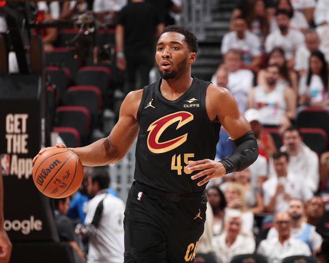 友评选】季后赛首轮最佳球员PG电子游戏麻将胡了【吧(图7)